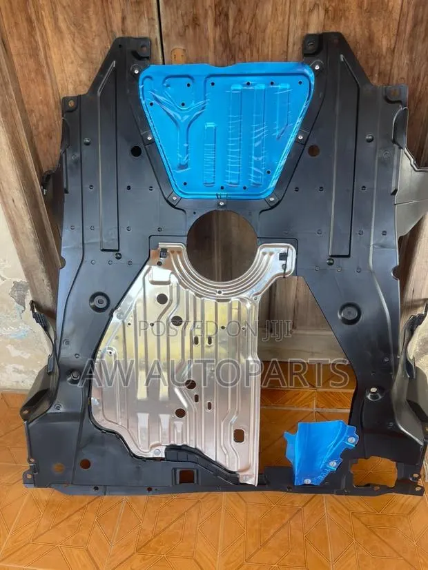 Honda Accord Under Engine Cover · Photo 1