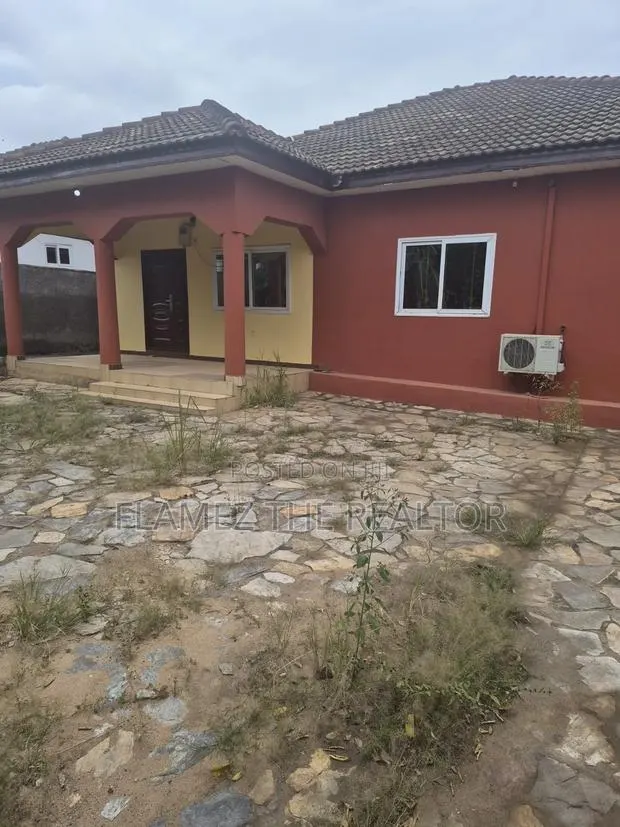 3bdrm House in Koans Estate, Amasaman for rent · Photo 1