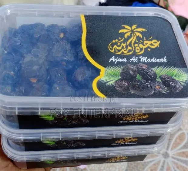 Ajwa Dates · Photo 1