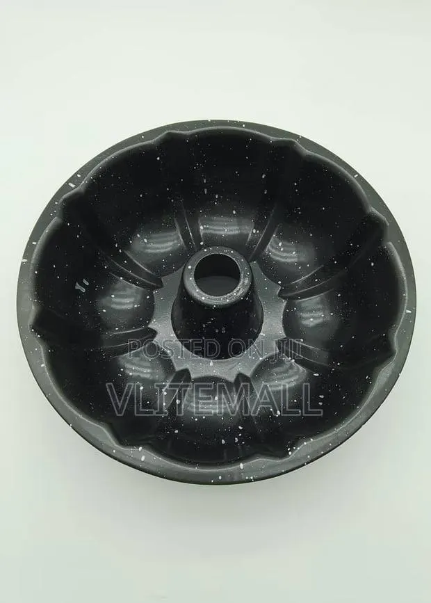Granite-Coated Fluted Tube Pan · Photo 1