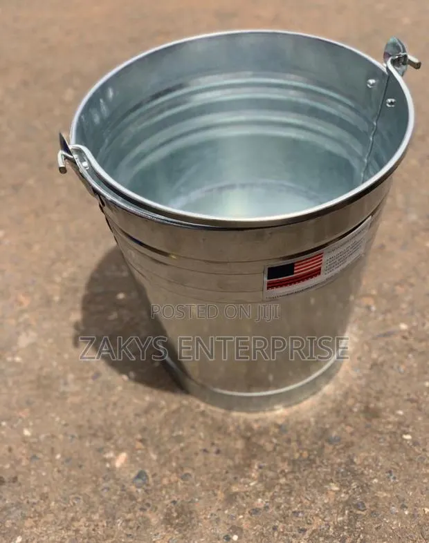 Galvanized Aluminum Bucket · Photo 1