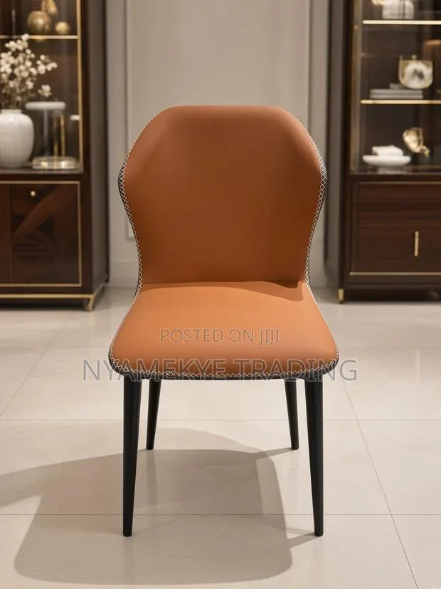 Modern Dining Chair · Photo 1