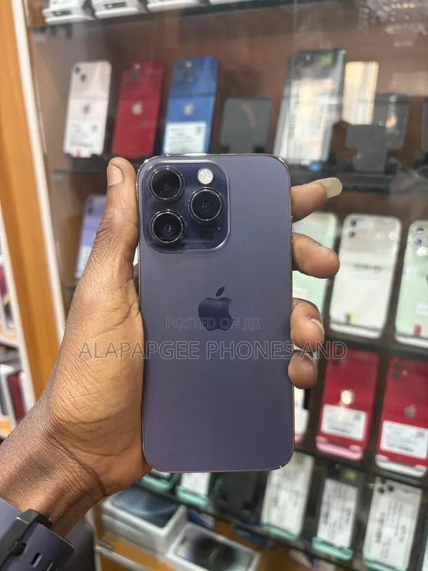 Apple iPhone 14 Pro 256 GB Purple · Photo 1