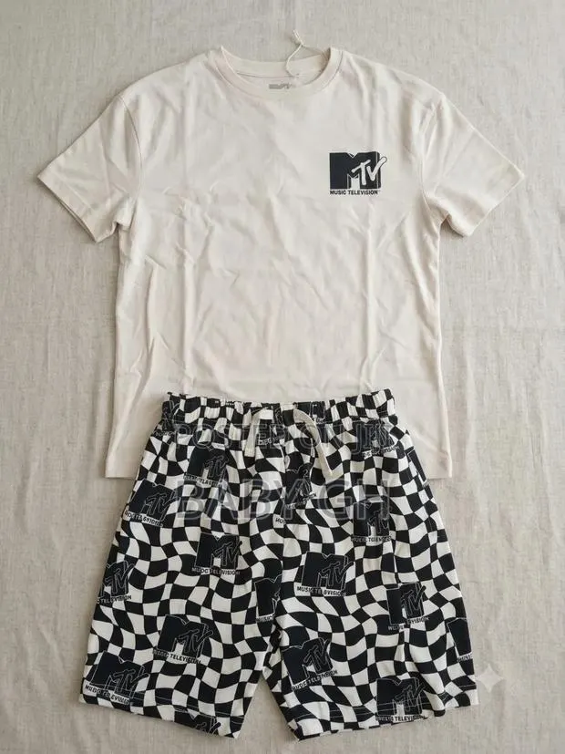 M S Kids 2 Piece · Photo 1