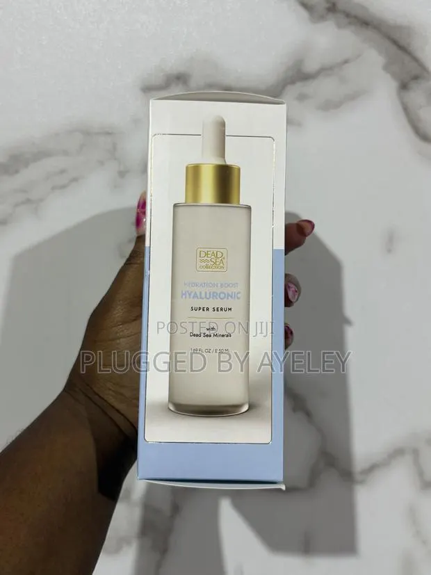 Hydration Boost Hyaluronic Super Serum · Photo 1