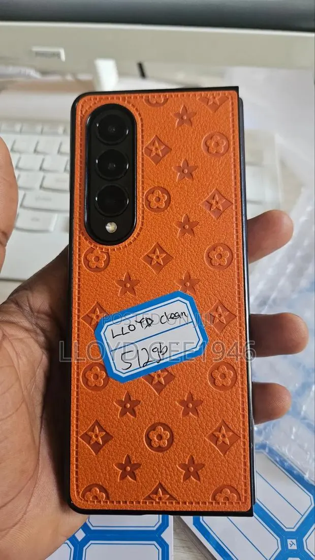 Samsung Galaxy Z Fold4 512 GB Black · Photo 1