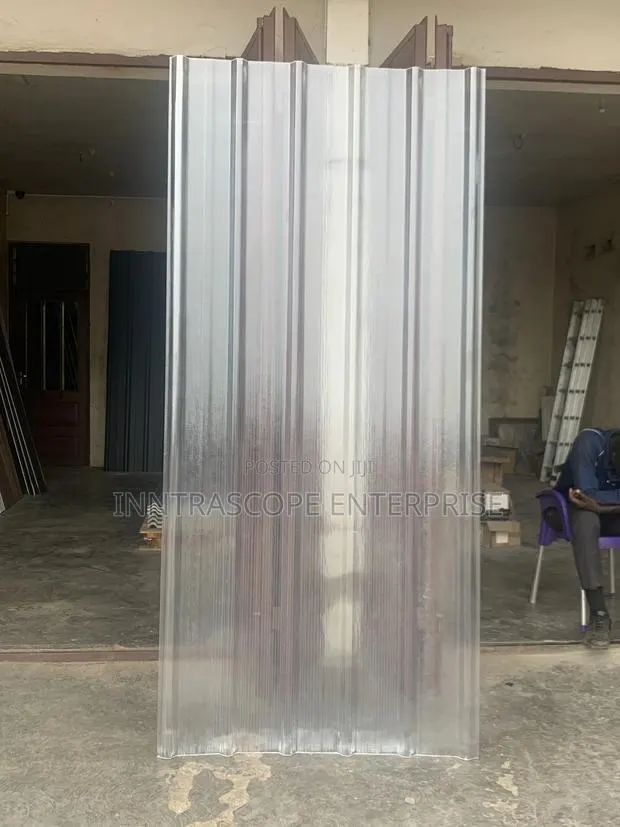 Transparent Fibre Roofing Sheet · Photo 1