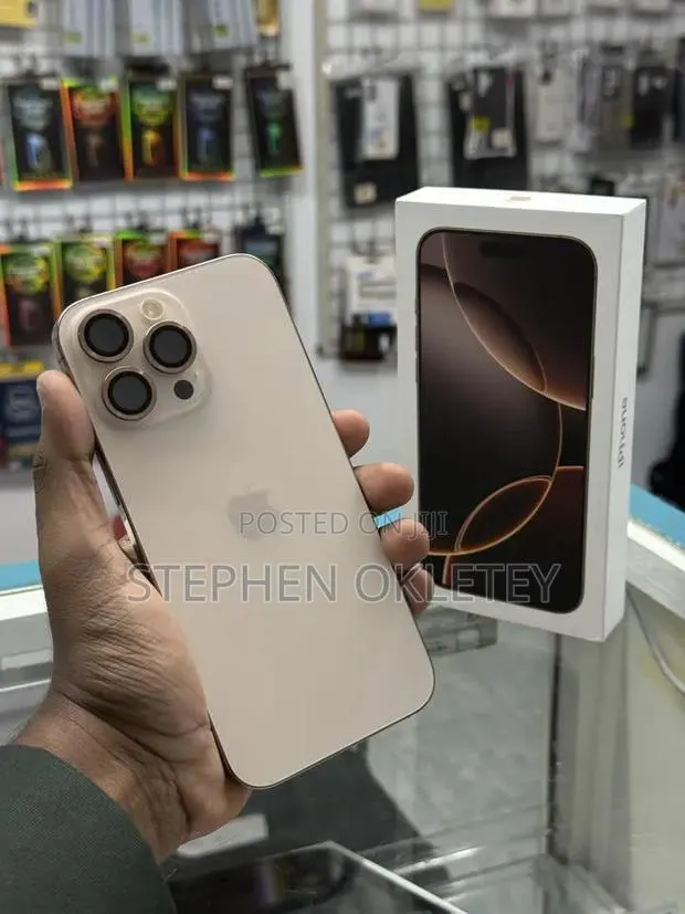 New Apple iPhone 16 Pro Max 256 GB Gold · Photo 1