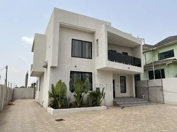 4bdrm Duplex in Daban., Kumasi Metropolitan for sale · Photo 1