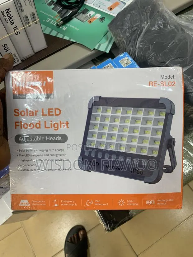 Solar Rechargeable Light (Long Lasting Battery) · Photo 1