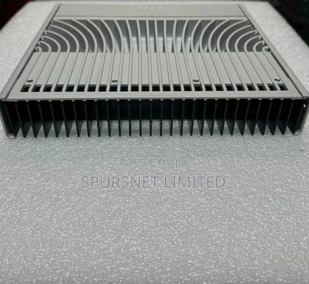 Cisco C9200cx-12p-2x2g-a Switch · Photo 1