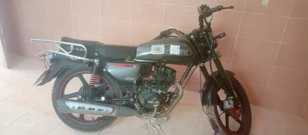 New Aprilia 2026 Black · Photo 1