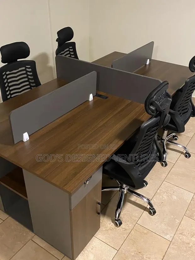 Strong and Durable 4in1 Wooden Workstation · Photo 1