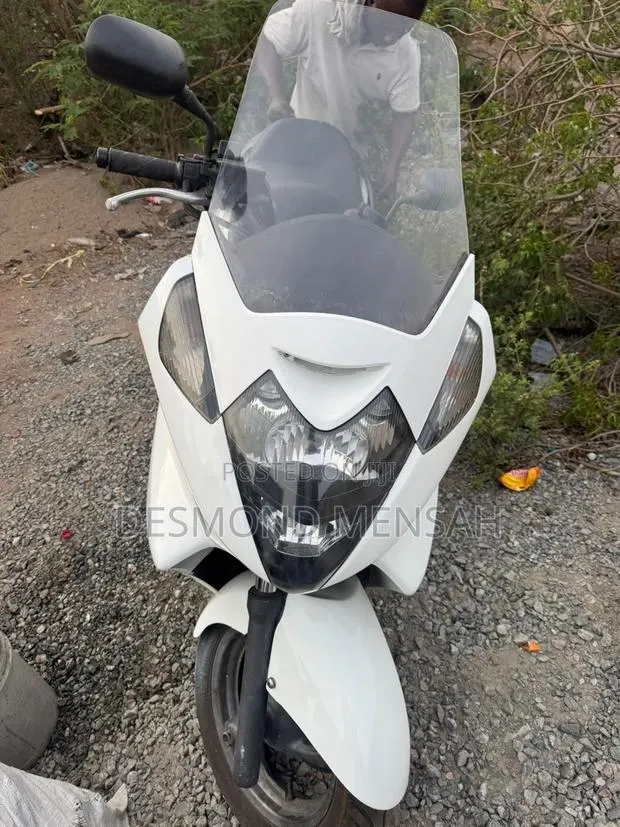 Honda 2003 White · Photo 1