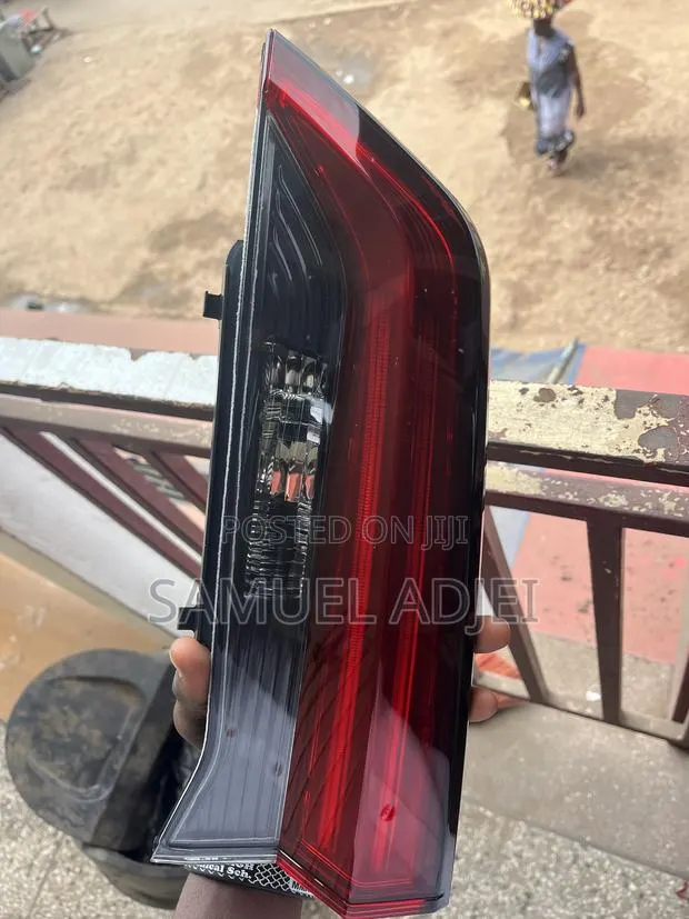 Honda CRV 2020 to 2022 Boot Light. · Photo 4