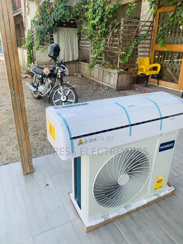 Ultra Modern White 2.5hp Split Dual Inverter 2.5hp · Photo 1