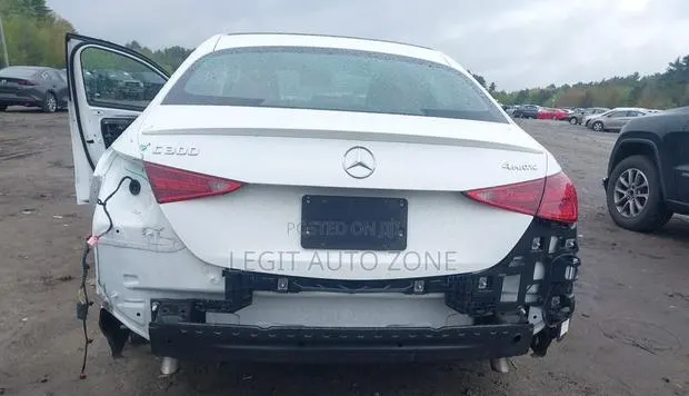 Mercedes Benz C300 2021,2022,2023,2024, Back Bumper Complete · Photo 1
