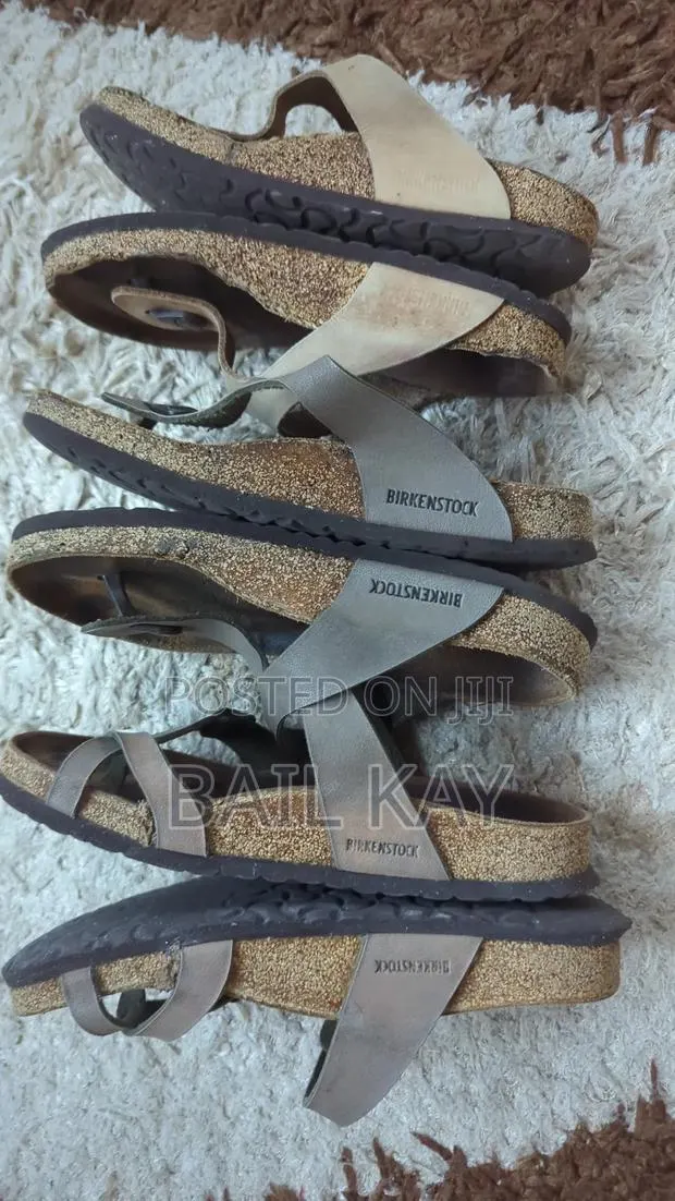 BIRKENSTOCK in Size 39-42 · Photo 1