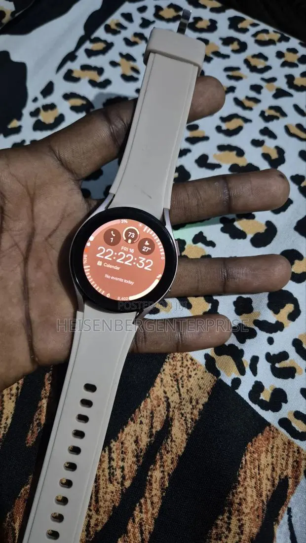 Samsung Galaxy Watch 4 · Photo 1