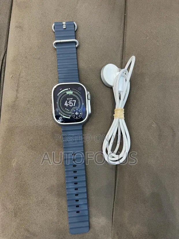 Apple Watch Ultra 1 49MM · Photo 1