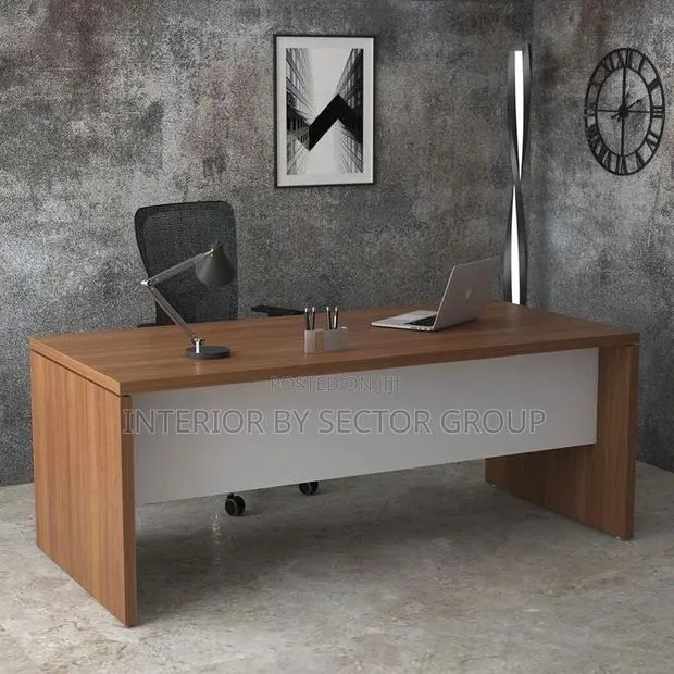Executive Office Desk · Photo 1