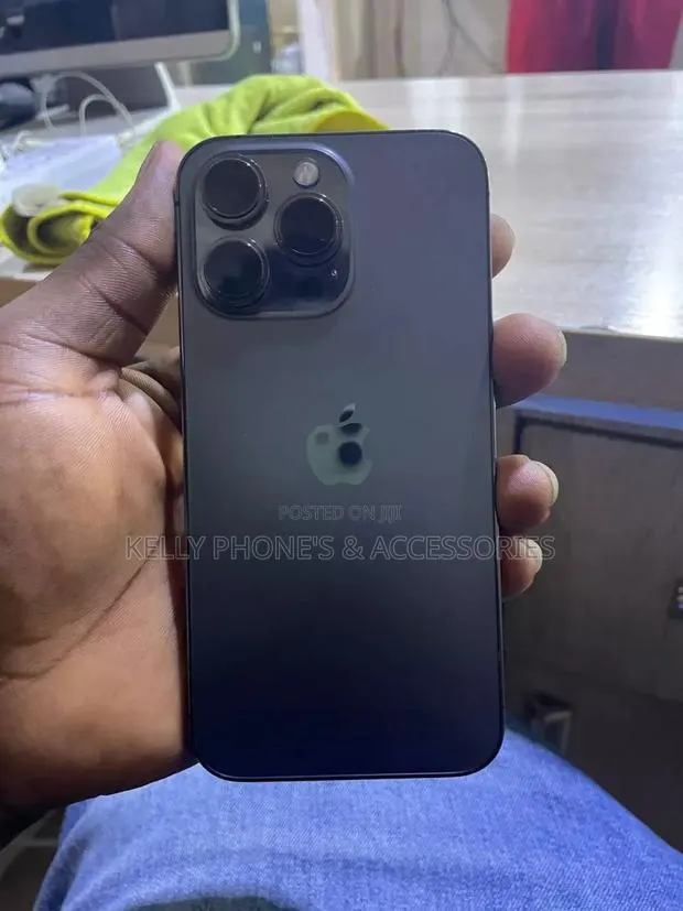 Apple iPhone 13 Pro 256 GB Black · Photo 1