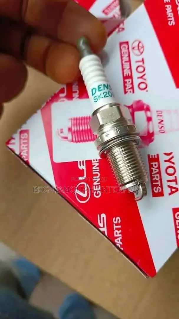 Original Toyota Spark Plugs · Photo 1