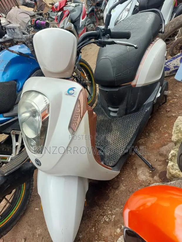 SYM Mio 2023 White · Photo 1