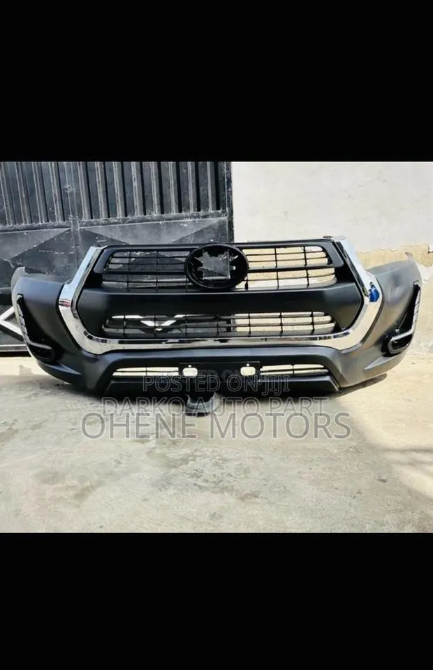 Toyota Hilux 2020-2024 Front Bumper Complete Available · Photo 1
