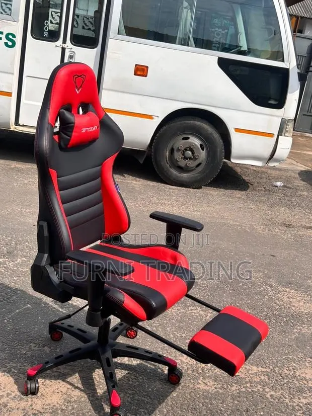 Gaming Chair · Photo 1
