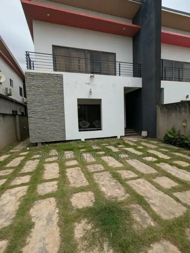 3bdrm Townhouse / Terrace in Parakuo Estate for rent · Photo 1