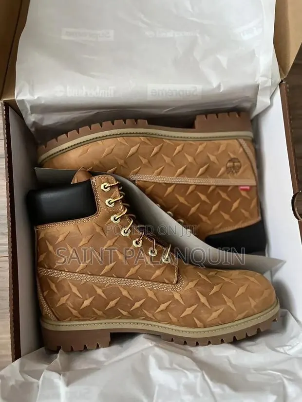 Supreme X Timberland Fw23 · Photo 1
