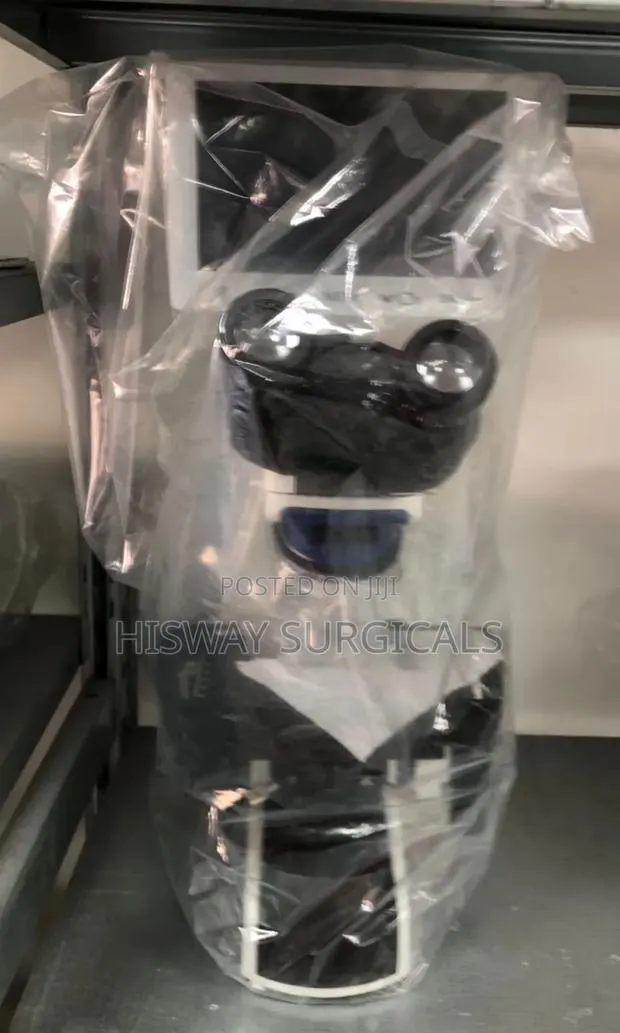 Microscope With Screen · Photo 1