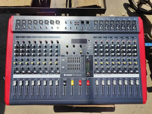 Yamaha BLX - 1600usb Mixer · Photo 1