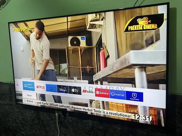 Samsung 65” Inches Smart 4k · Photo 1
