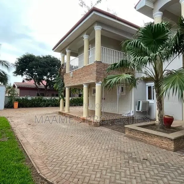5bdrm Duplex in Adenta for rent · Photo 1