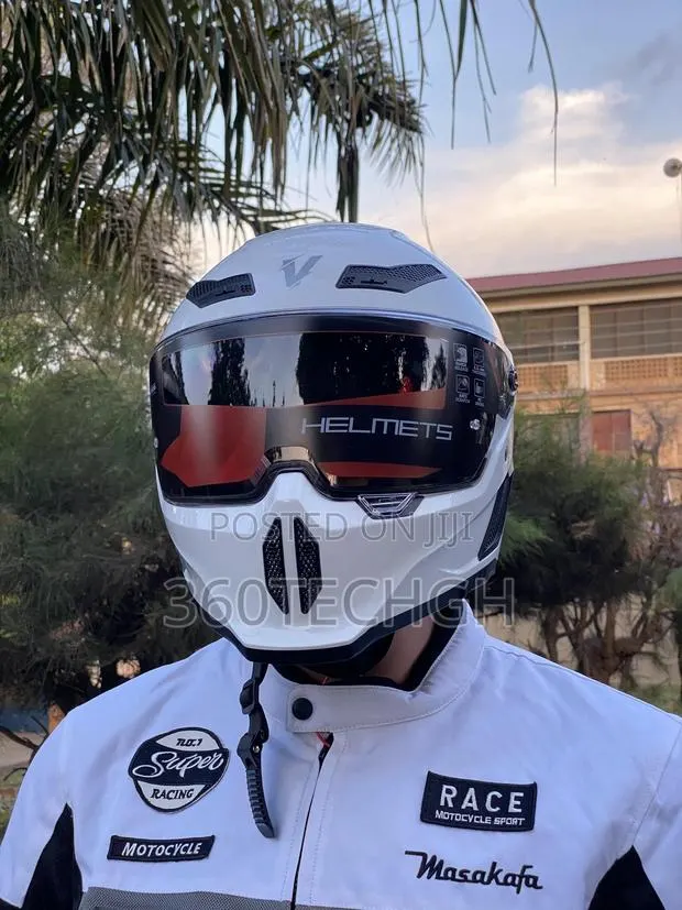 Dot Certified Motorcycle Motor Bike Helmet Mt07 BMW Kawasaki Honda · Photo 1