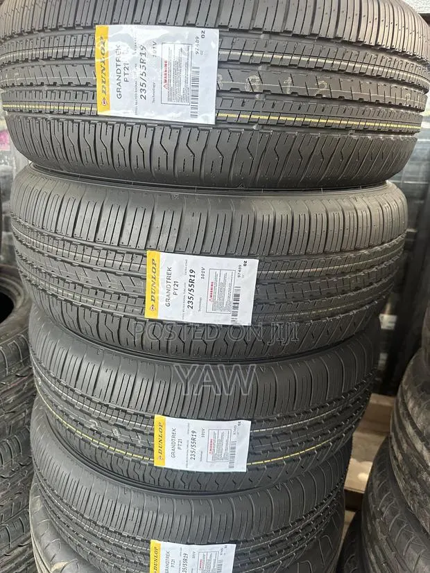 Dunlop Tyres: 235/55r19 · Photo 1