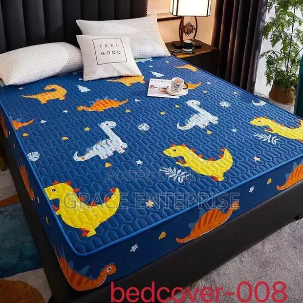 Superb Quality Waterproof Bed Covers in Different Colors · Photo 1