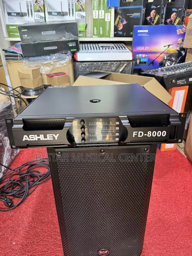 Ashly FD 8000 4 Channel Amplifier · Photo 1