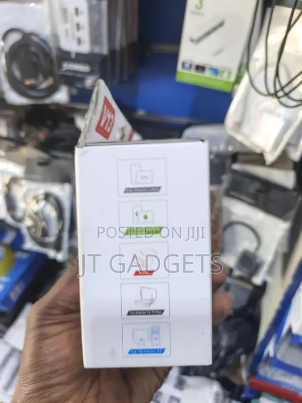 Phone to Console V13 Wireless Bluetooth Gamepad · Photo 3