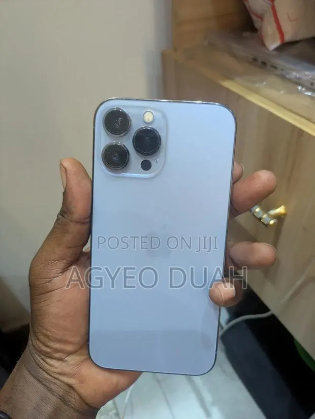 Apple iPhone 13 Pro Max 128 GB Blue · Photo 1