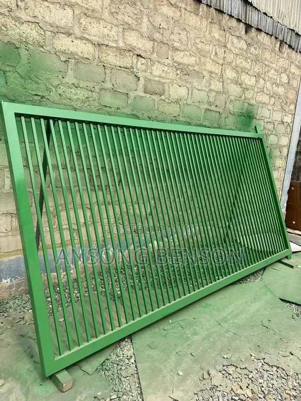 Galvanized Steel Coated Gate Available · Photo 1
