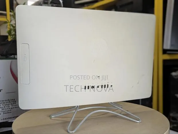 Desktop Computer HP AiO 24 8GB Intel Core i5 HDD 1T · Photo 1