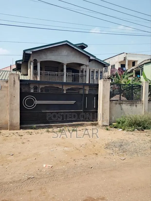 6bdrm Mansion in Enjoyy Estates, Tema Metropolitan for sale · Photo 1