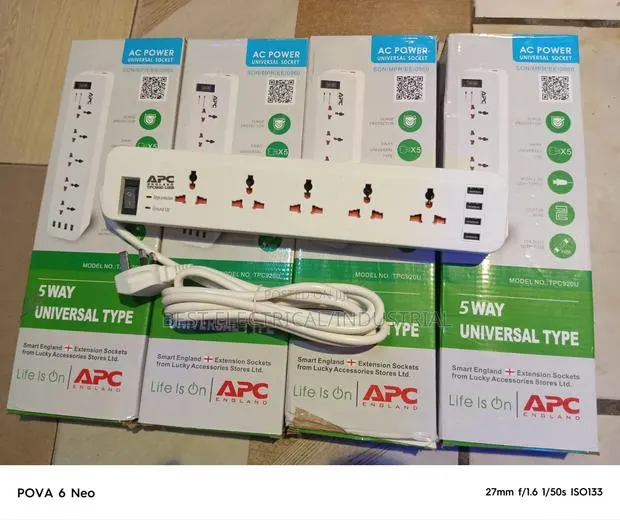 APC Extension 5ports With USB · Photo 1