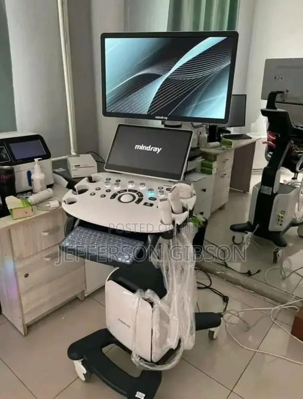 Mindray N5 3d and 4d Ultrasound Machines With 5 Probes · Photo 1