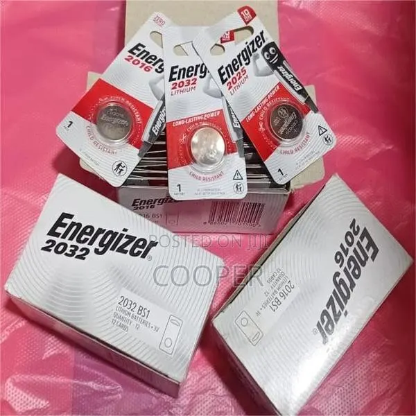 Car Remotes and Smart Doors Batteries · Photo 1