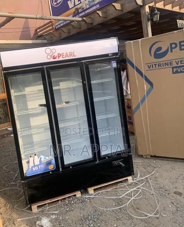 Brand New Pearl Pvc—1540-28ab 3 Door Electric Display Fridge(950l) · Photo 1