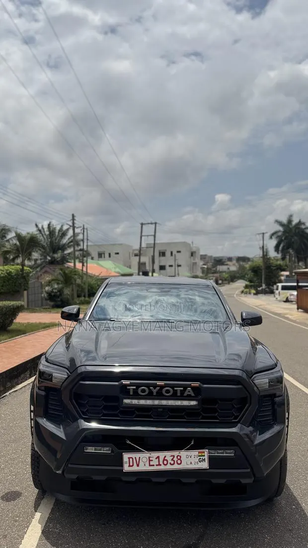 Toyota Tacoma 2025 Black